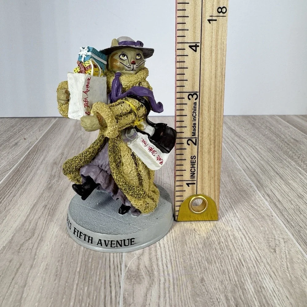 Cat Hall of‎ Fame 241 Cats Fifth Avenue Ertl Figurine 1998 NOB w Box